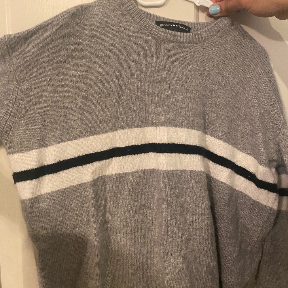 Brandy Melville Grey Sweater